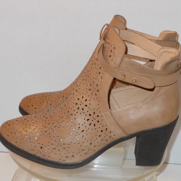 FOREVER 21 ANKLE BOOTS SIZE 10 MEDIUM - Picture 6 of 6